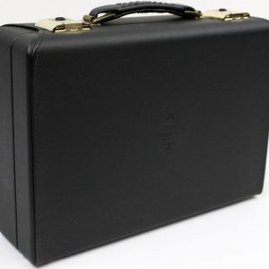 Buffet Crampon E13 Professional Bb Clarinet, Stained African Blackwood, 17 Keys - Image 10