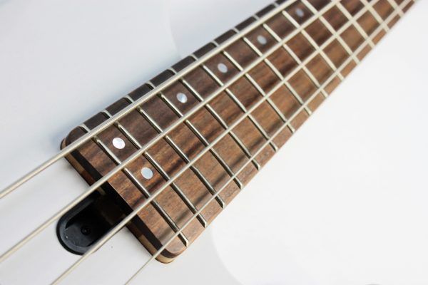 Yamaha TRBX304 4-string bass white fingerboard