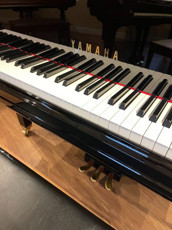 Yamaha GC2 5' 8" Grand Piano Polished Mahogany