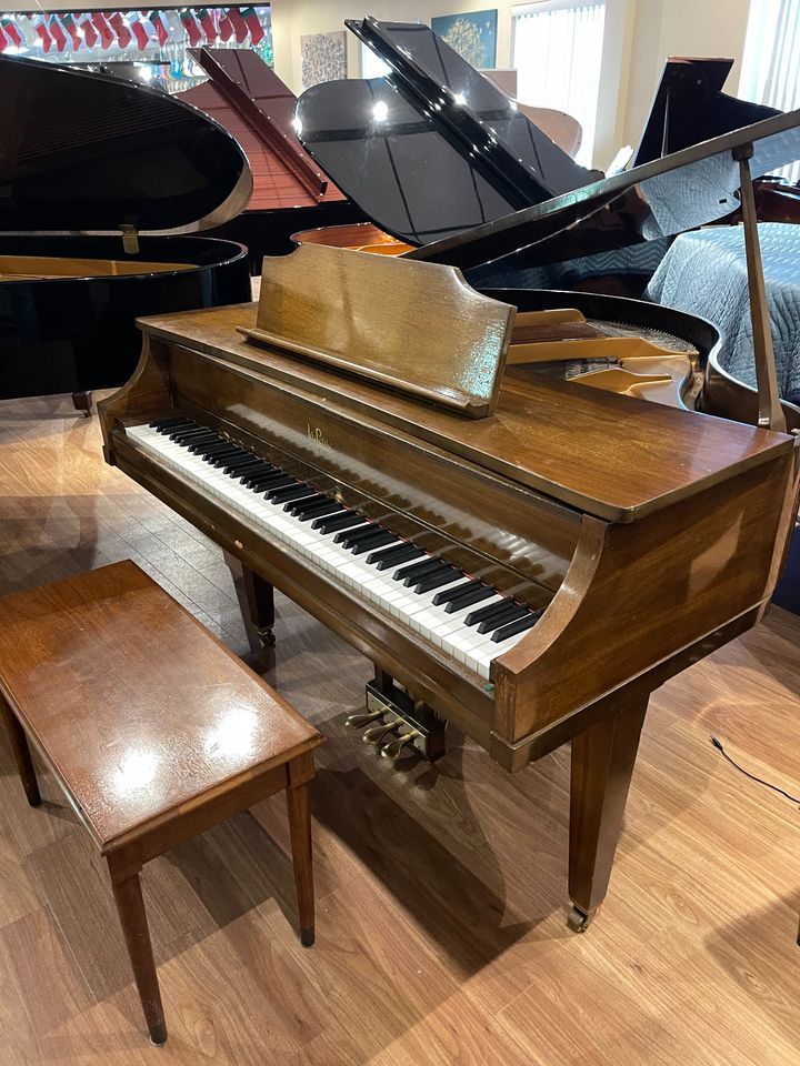 Kimball La Petite Baby Grand Piano at BLUES ANGEL MUSIC