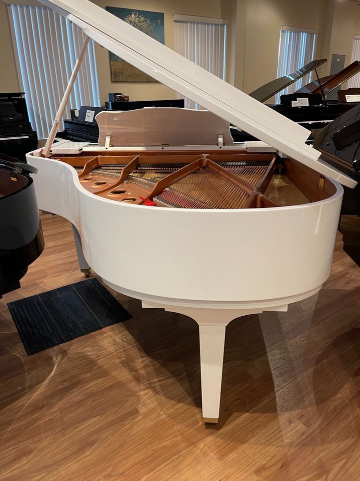 Yamaha GC2 Disklavier 5' 8" Grand Piano