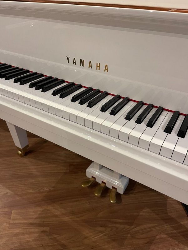 Yamaha GC2 Disklavier 5' 8" Grand Piano