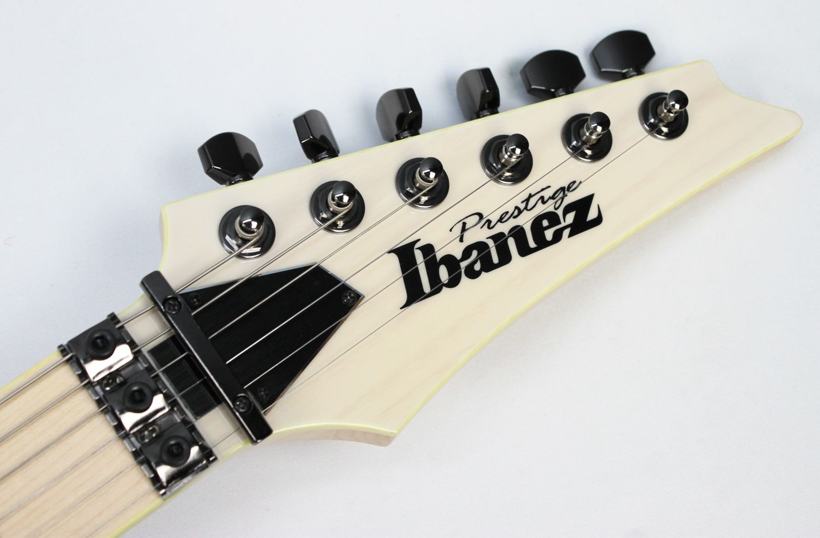 IMG_8582 Headstock front view of the Ibanez RG652AHM-AWD Prestige