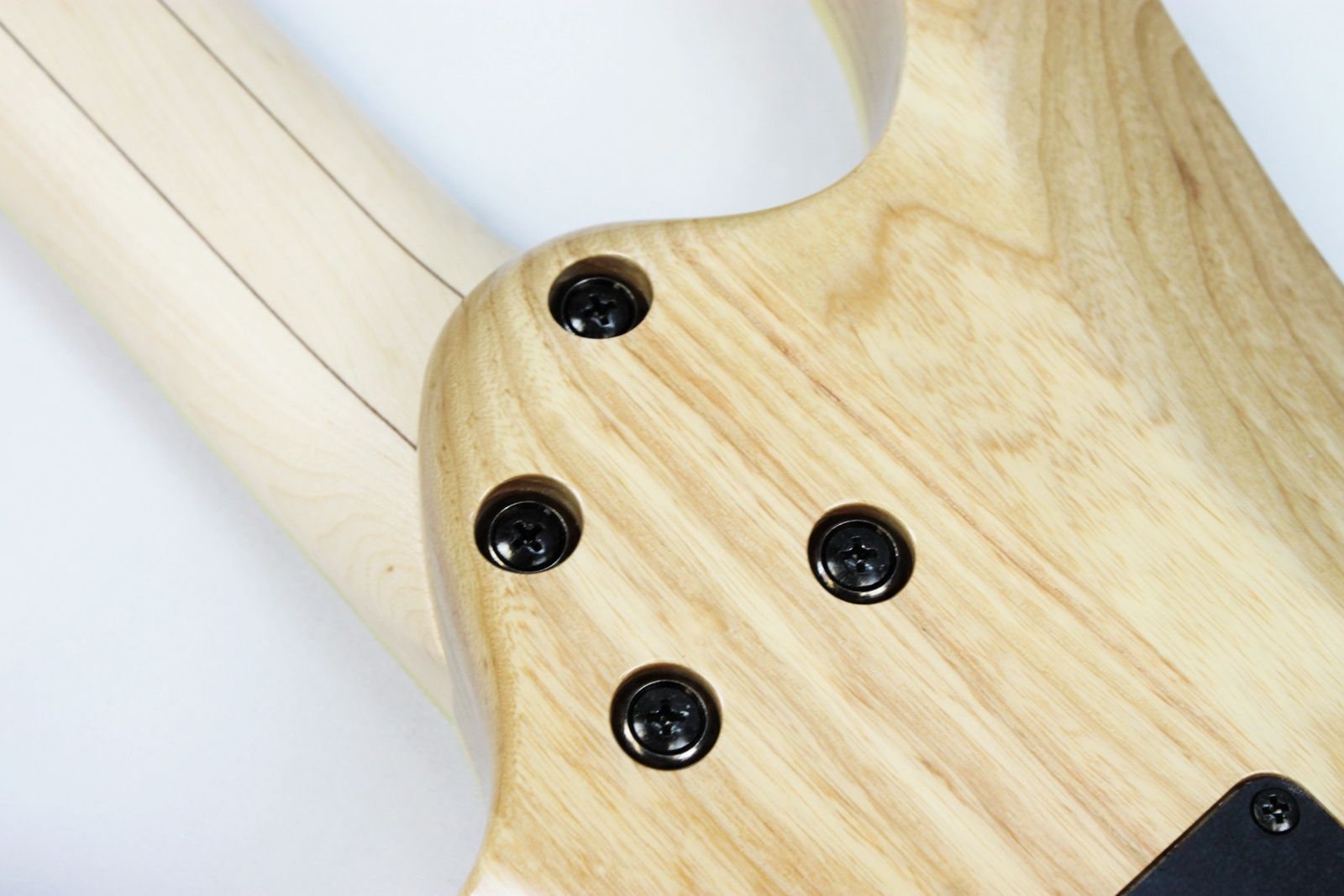 IMG_8587 Close-up of Ibanez RG652AHM-AWD Ash body in Antique White Blonde finish