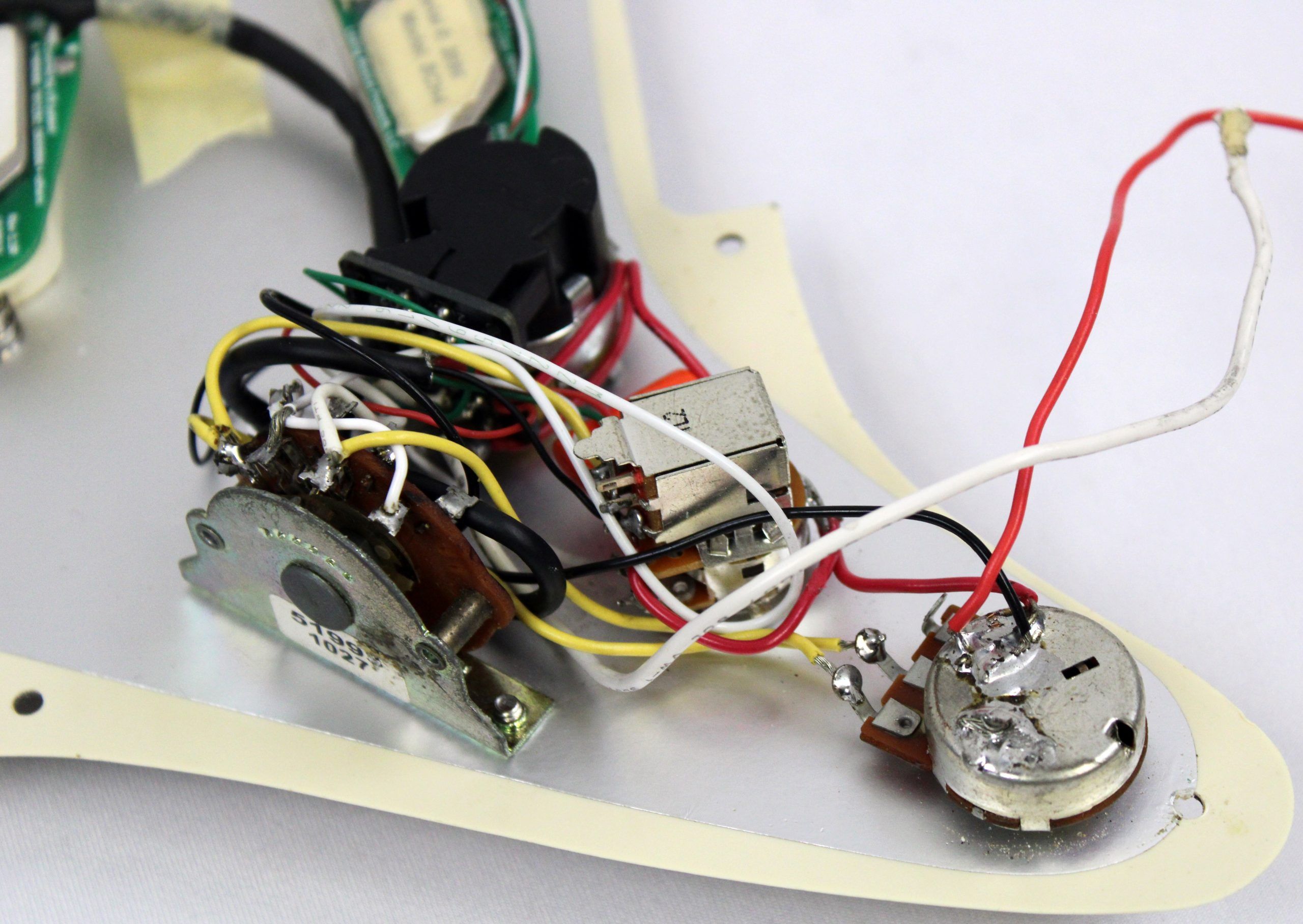 Loaded Pearloid Pickguard with Zexcoil Legacy Series Strat Style Pickup