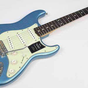Fender Vintera II Limited Edition Road Worn 60's Stratocaster, Lake Placid Blue, In-Store Display Model, Never Owned! - Image 3