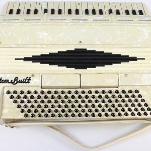 Vintage 1960's Titano Custom Built Accordion, Pearloid, Made in Italy, Offered As Is, USED - Image 7