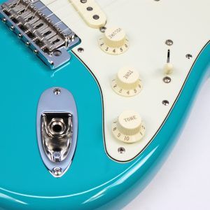 Fender American Professional II Stratocaster 2021 Miami Blue output jack and tone controls