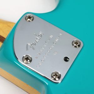 Fender American Professional II Stratocaster 2021 Miami Blue neck plate