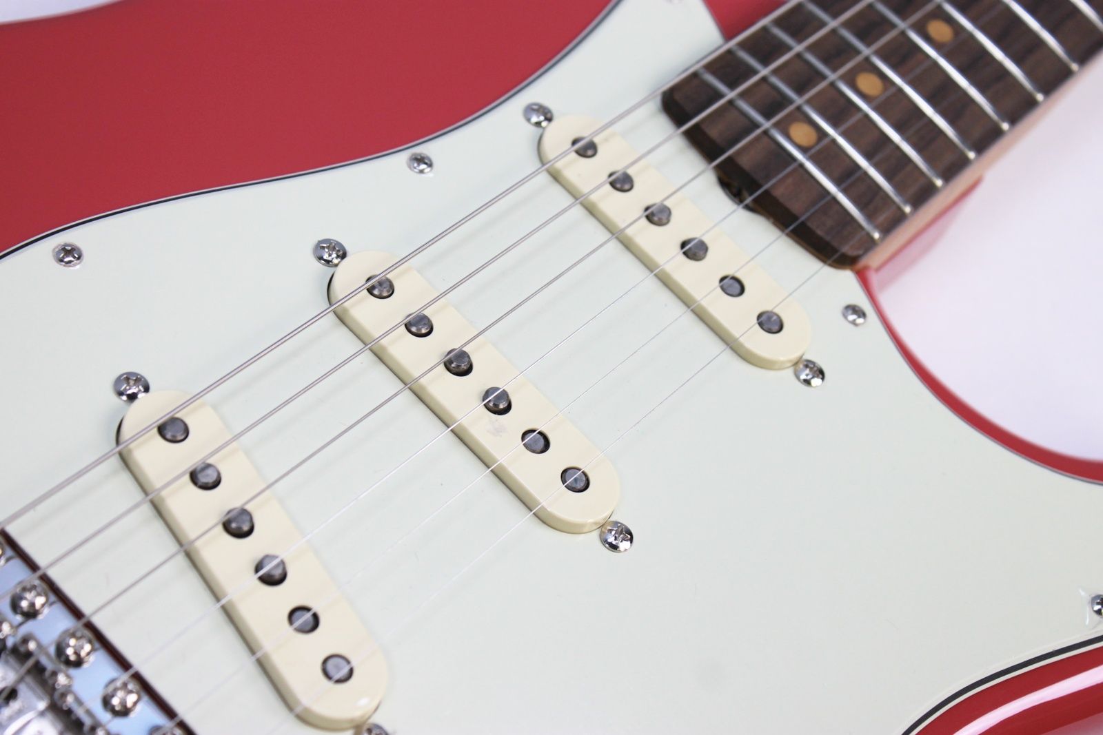 Brand new Fender Limited Edition American Vintage II ’61 Stratocaster in Fiesta Red tone controls