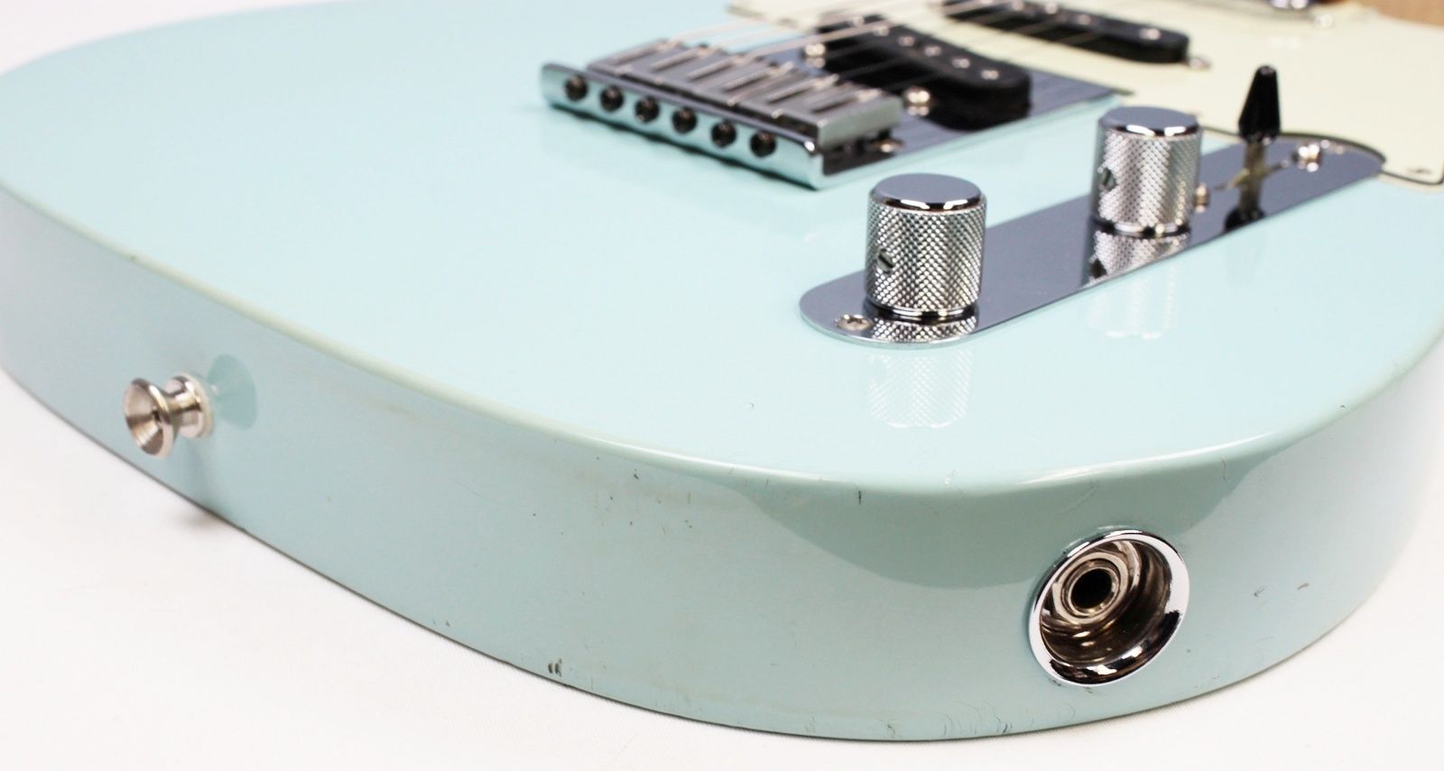 fender-nashville-telecaster-output-jack