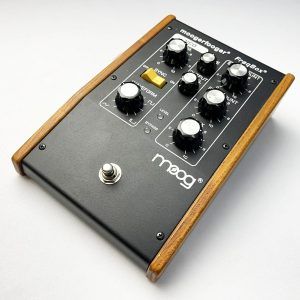 Moog MF-107 Moogerfooger FreqBox - analog effects / FX Pedal