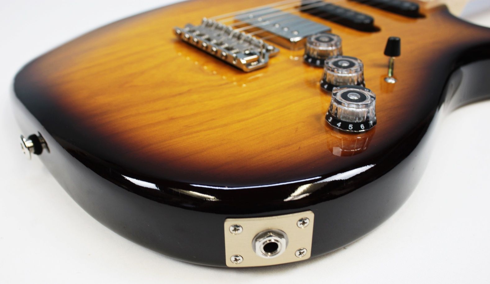 prs-fiore-2023-sunflower-electric-guitar-output-jack