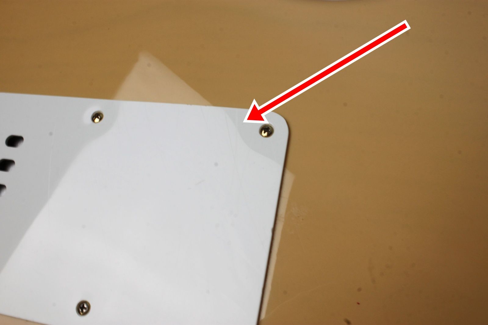 fender-deluxe-player-strat-stratocaster-mim-2015-back-of-guitar