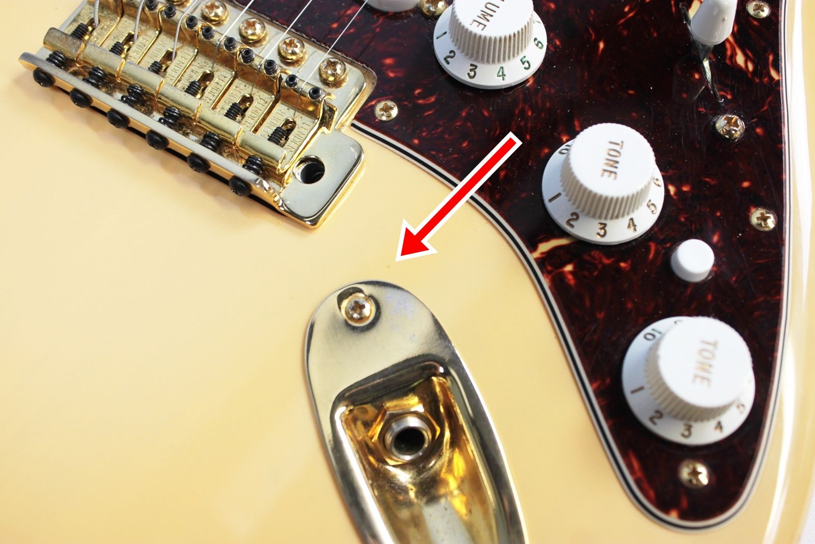 fender-deluxe-player-strat-stratocaster-mim-2015-blem-2