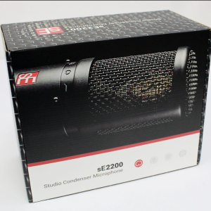 sE2200 microphone with shockmount and pop filter