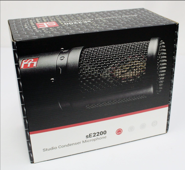 sE2200 microphone with shockmount and pop filter