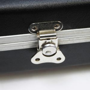 Fender 80s Hard Shell Case latches working as expected