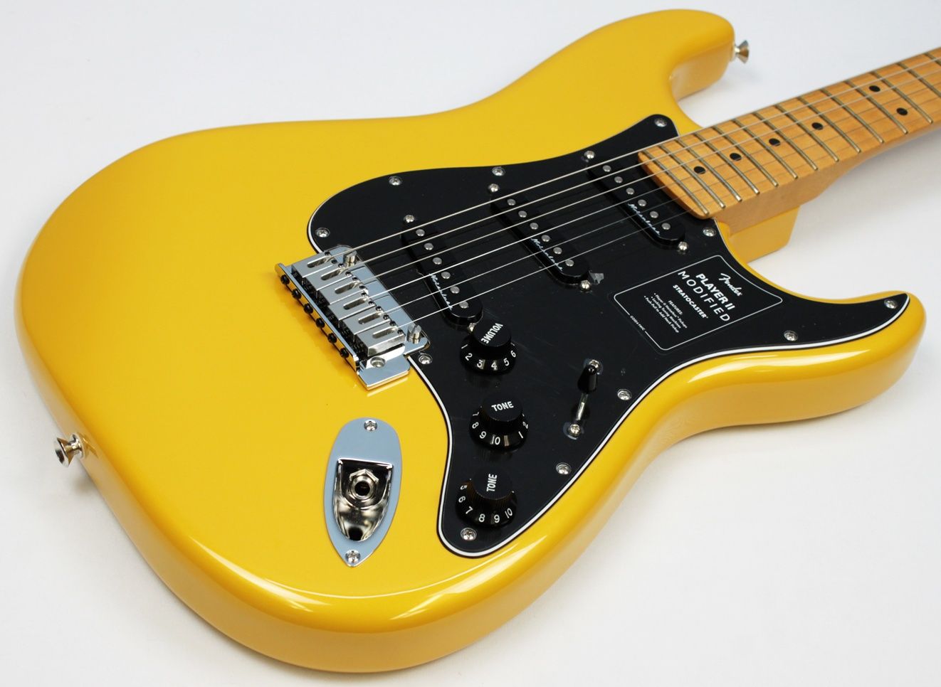 Fender Player II Modified Stratocaster Sunshine Yellow front of body angled
