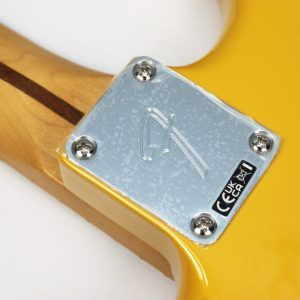 Fender Player II Modified Stratocaster Sunshine Yellow neck plate