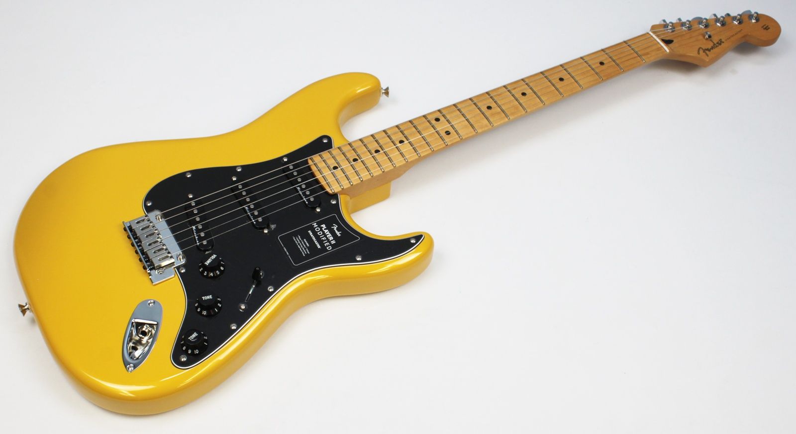 Fender Player II Modified Stratocaster Sunshine Yellow front of the whole instrument