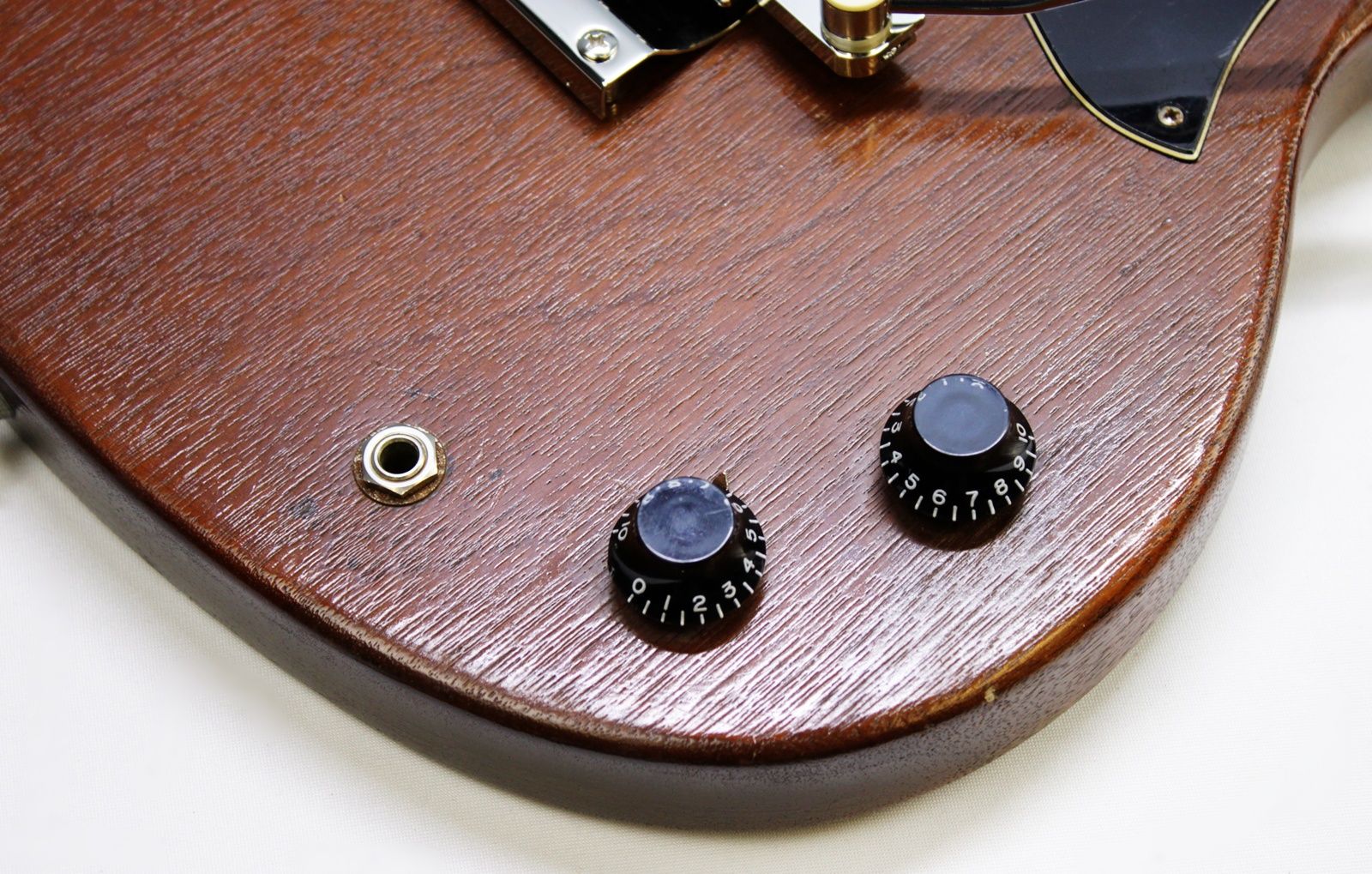 Gibson SG Junior, Gibson SG Junior Large Guard, Early 70s Gibson SG, 1970s Gibson SG Junior, Vintage Gibson SG, Gibson SG Natural Finish, Natural SG Junior, Gibson P90, Vintage P90 Guitar, Gibson Solid Body Electric Guitar, Made in USA Gibson, Vintage Gibson Electric, Large Pickguard SG, Norlin Era Gibson, Classic Rock Guitar, Blues Guitar, Vintage Guitar, Collector Grade Guitar, Player Grade Vintage Guitar, Resonant SG Junior, Chunky Neck Gibson, Single Pickup Gibson, Gibson Junior Model, Vintage SG Player, Early 70s SG, Natural Finish Gibson SG, Gibson SG Junior Natural, Amazing Player, Ready to Go, Vintage Electric Guitar, USA Made Guitar, Gibson Guitar, Retro Rock Guitar, Classic Gibson Tone, Vintage P90 Tone, SG Junior Large Guard Natural, Early 1970s Gibson SG Junior, Vintage Gibson USA, Natural Wood Grain SG, Gibson SG Single Cutaway, Gig Ready Guitar