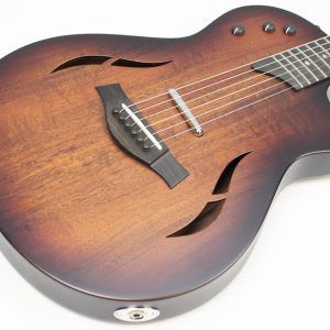 Taylor T5z Classic 2023 Natura front of mahogany body