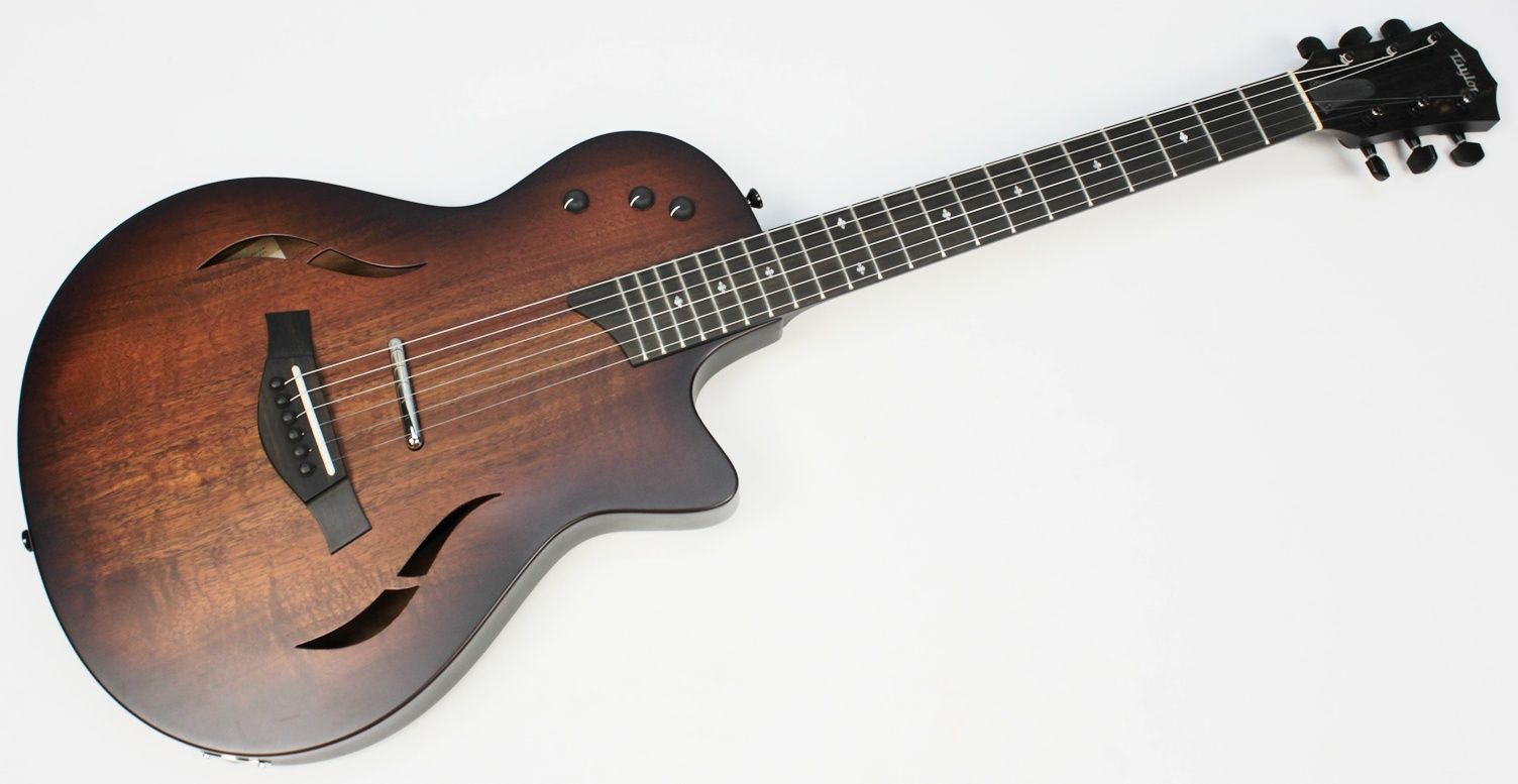 Taylor T5z Classic 2023 Natural front of the whole guitar