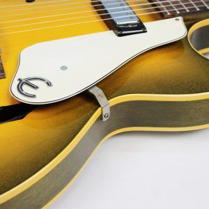 1966 Epiphone Sorrento - E452T - Hollowbody Archtop - Royal Olive Burst e logo on pickguard