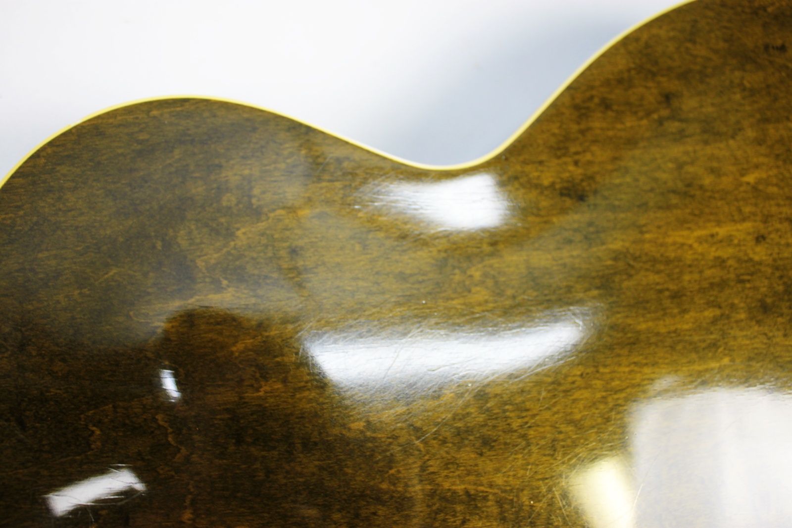 1966 Epiphone Sorrento - E452T - Hollowbody Archtop - Royal Olive Burst back of body