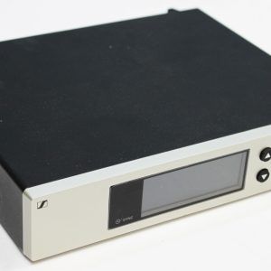 Sennheiser EM 100 G4 front of unit angled