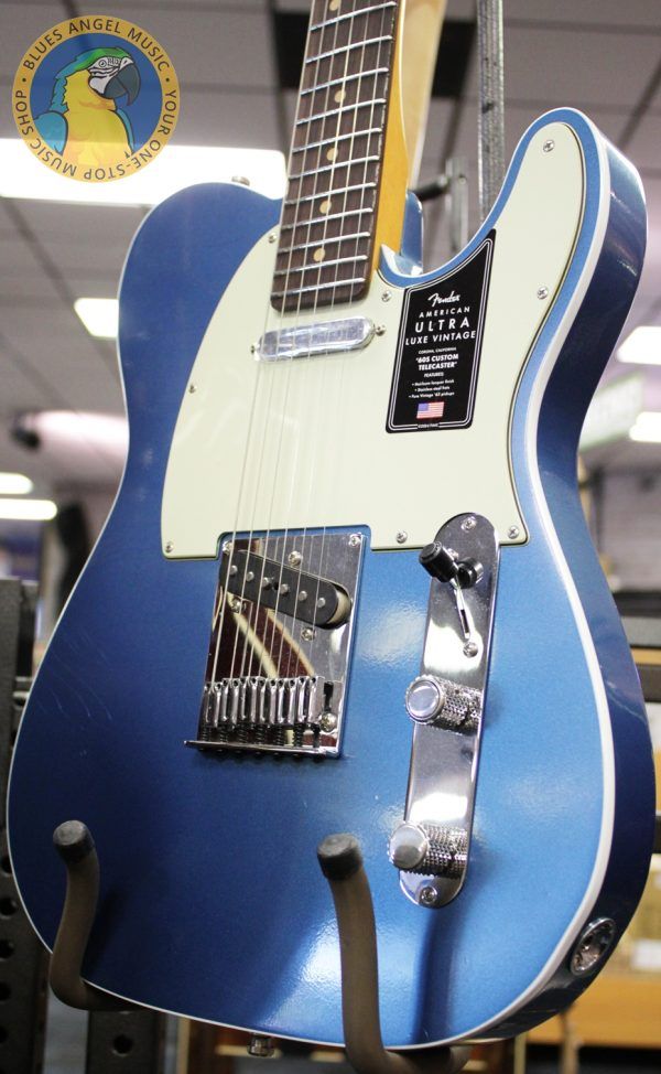 Fender, American Ultra Luxe, Vintage '60s Telecaster, Telecaster Custom, Lake Placid Blue, electric guitar, USA made, alder body, rosewood fingerboard, Pure Vintage '63 pickups, nitro lacquer, Heirloom lacquer, double bound Telecaster, modern D neck, compound radius, stainless steel frets, locking tuners, S-1 switching, premium Fender Telecaster, boutique Tele tone, vintage style Tele, modern playability, Fender USA, Telecaster electric guitar, 2025 Fender, Lake Placid Blue Tele, custom Telecaster, high end Telecaster, Corona California, 22 fret Telecaster, Fender Ultra Luxe, mint green pickguard, bound body Tele, professional guitar, collectible Fender, Telecaster custom shop inspired, classic Tele tone, contemporary Telecaster, Fender guitar, electric guitar, blues guitar, rock guitar, country guitar, studio guitar, stage guitar