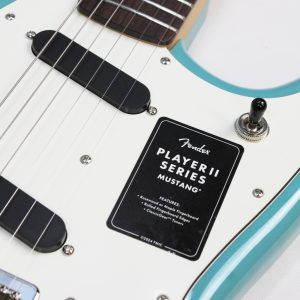 Fender Player II Mustang 2026 - Aquatone Blue 3 way switch