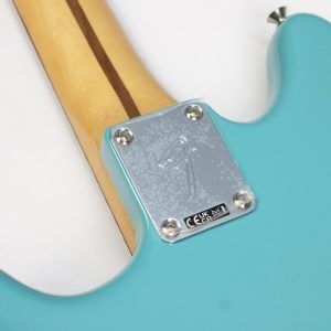 Fender Player II Mustang 2026 - Aquatone Blue neck plate with F decal