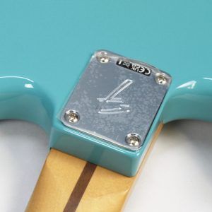 Fender Player II Mustang 2026 - Aquatone Blue neck joint