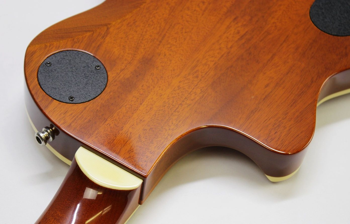 Larrivée RS-4, Larrivée RS4, Larrivée Electric Guitar, RS-4 Amber, Amber Finish, Single Cut Guitar, Flamed Maple Top, Mahogany Body, Mahogany Neck, Rosewood Fingerboard, Set Neck Guitar, Larrivée Humbuckers, TonePros Bridge, Schaller Tuners, CTS Electronics, Luxe Bumblebee Capacitors, Boutique Electric Guitar, Canadian Guitar Maker, Premium Electric Guitar, Dual Humbucker Guitar, Rock Guitar, Blues Guitar, Classic Rock, Vintage Style Electric, 2008 Larrivée, Amber Burst, Single Cutaway, High-End Electric Guitar, Made in Canada, Larrivee RS-4 Amber, Used Larrivée Guitar, Rare Larrivée Electric, Flame Maple Top Guitar, Sustain Rich Guitar, Collector Grade Guitar, Professional Guitar, Electric Guitar 2008