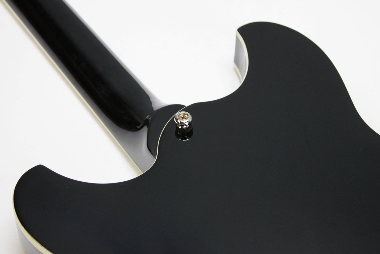 Rivolta Regata VII, Rivolta Guitars, Regata VII, Toro Black, 2021 Rivolta, semi-hollow guitar, electric guitar, offset guitar, dual humbuckers, Brevetto humbuckers, ebony fretboard, mahogany neck, maple body, center block guitar, set neck, 24 frets, boutique guitar, retro style guitar, Korean made guitar, nickel hardware, Tune-O-Matic bridge, stoptail tailpiece, black finish, Rivolta Mondata, Dennis Fano design, Fano inspired guitar, modern vintage guitar, alternative rock guitar, indie guitar, blues guitar, jazz guitar, collectible guitar, premium electric guitar