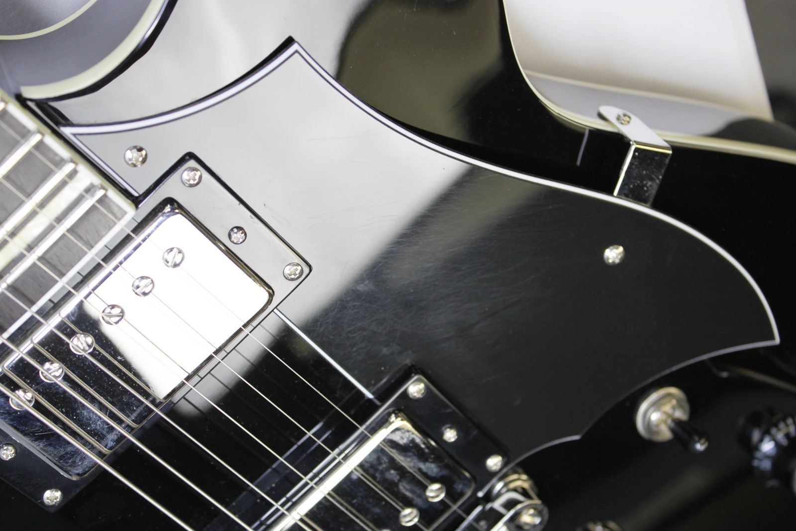 Rivolta Regata VII, Rivolta Guitars, Regata VII, Toro Black, 2021 Rivolta, semi-hollow guitar, electric guitar, offset guitar, dual humbuckers, Brevetto humbuckers, ebony fretboard, mahogany neck, maple body, center block guitar, set neck, 24 frets, boutique guitar, retro style guitar, Korean made guitar, nickel hardware, Tune-O-Matic bridge, stoptail tailpiece, black finish, Rivolta Mondata, Dennis Fano design, Fano inspired guitar, modern vintage guitar, alternative rock guitar, indie guitar, blues guitar, jazz guitar, collectible guitar, premium electric guitar