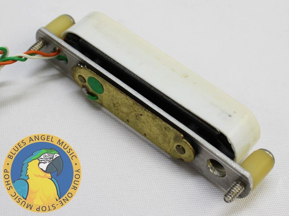 Fender Stratocaster Lace Sensor Gold Pickup - White back angled 2