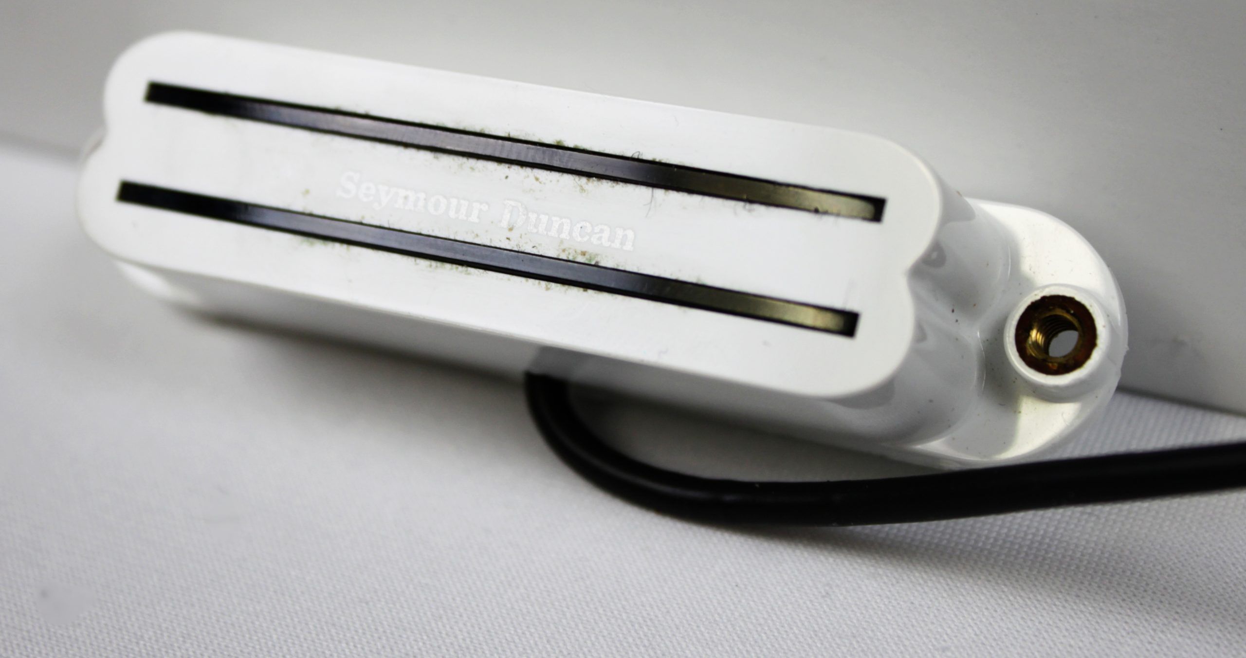 Seymour Duncan SHR-1b Hot Rails Strat Bridge Pickup - White main photo