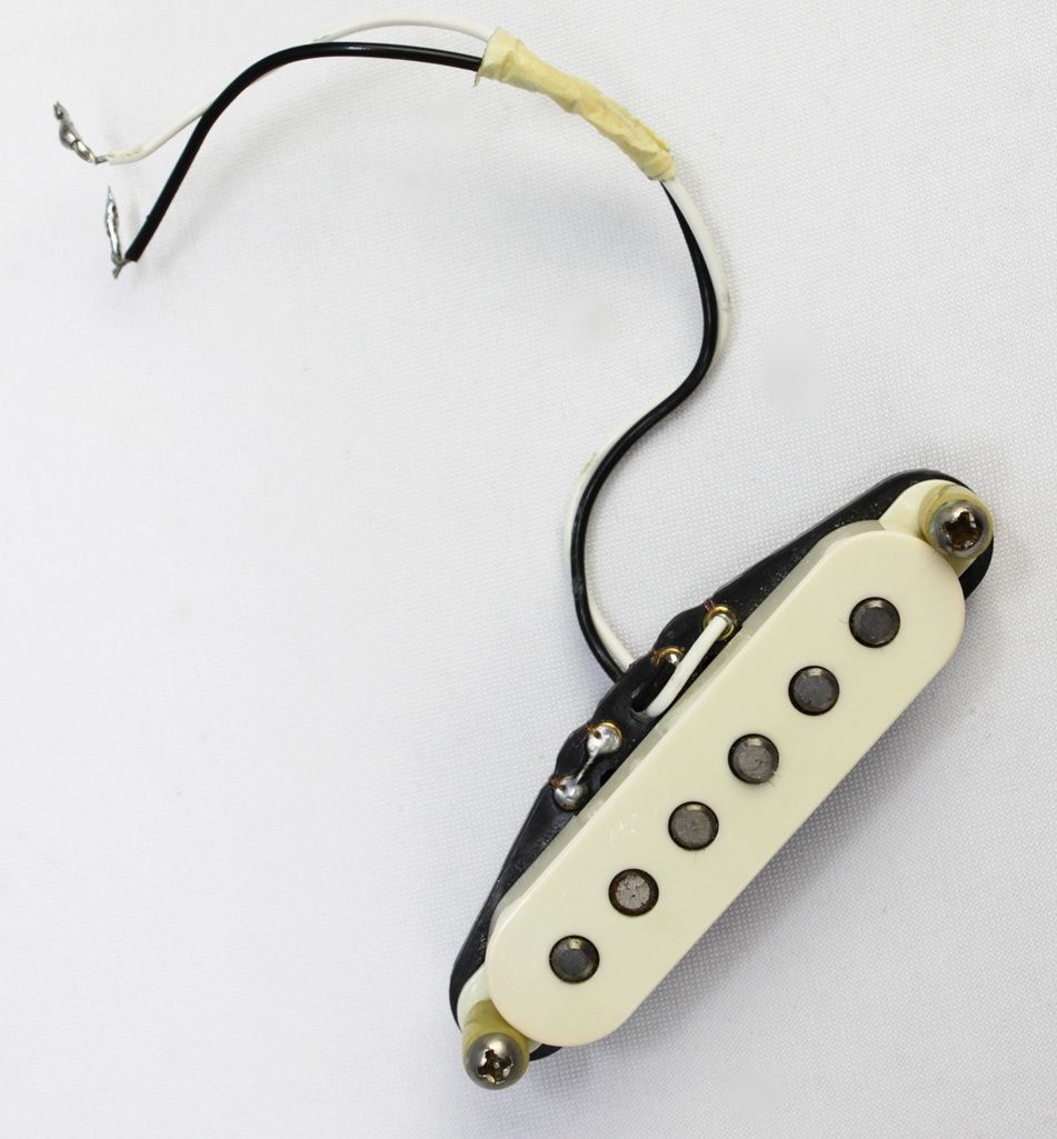 Fender Vintage Noiseless Strat Single Coil Middle / Neck Guitar Pickup PU - Vintage White the whole pickup front