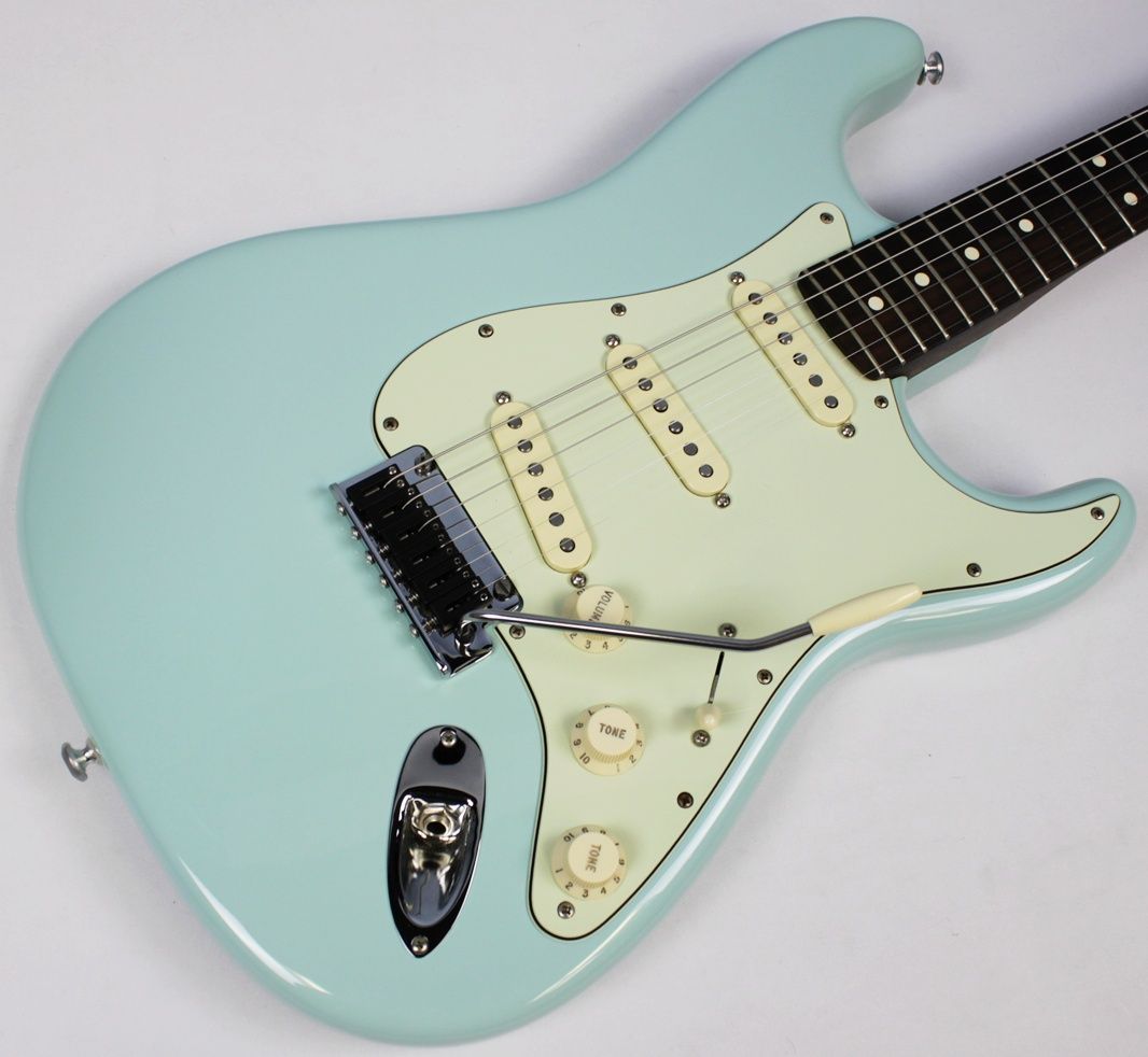 Fender American Professional Limited Edition Rosewood Neck Stratocaster 2017 - Daphne Blue **Upgraded Pickups** front of alder daphne blue body agnled