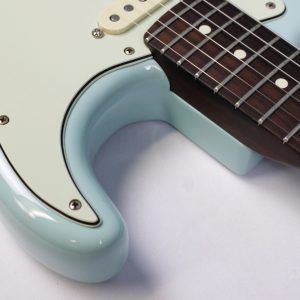 Fender American Professional Limited Edition Rosewood Neck Stratocaster 2017 - Daphne Blue **Upgraded Pickups** countour on body