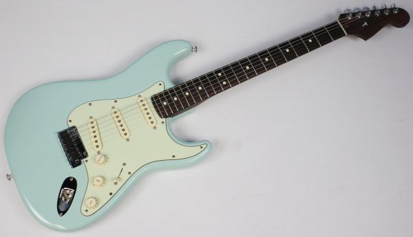 Fender American Professional Limited Edition Rosewood Neck Stratocaster 2017 - Daphne Blue **Upgraded Pickups** front of the whole guitar