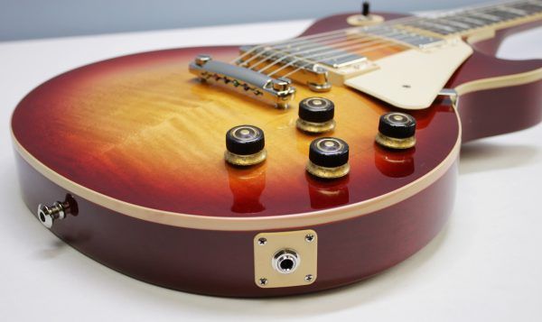 Gibson Les Paul Standard '60s 2020 - Sixties Cherry - Upgraded Pickups & Electronics tone controls with ibanez speed knobs