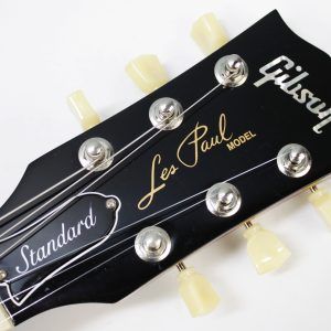 Gibson Les Paul Standard '60s 2020 - Sixties Cherry - Upgraded Pickups & Electronics front of headstock