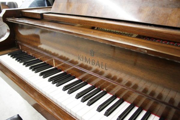 Kimball 582H, Kimball grand piano, 5'8" grand piano, Kimball 582H 1987, walnut grand piano, baby grand piano walnut, Kimball piano vintage, acoustic grand piano, polished walnut piano, classic grand piano, 1980s Kimball piano, Kimball baby grand, grand piano 5 foot 8 inch, traditional wood finish piano, home grand piano, studio grand piano, American made piano, Kimball furniture finish piano