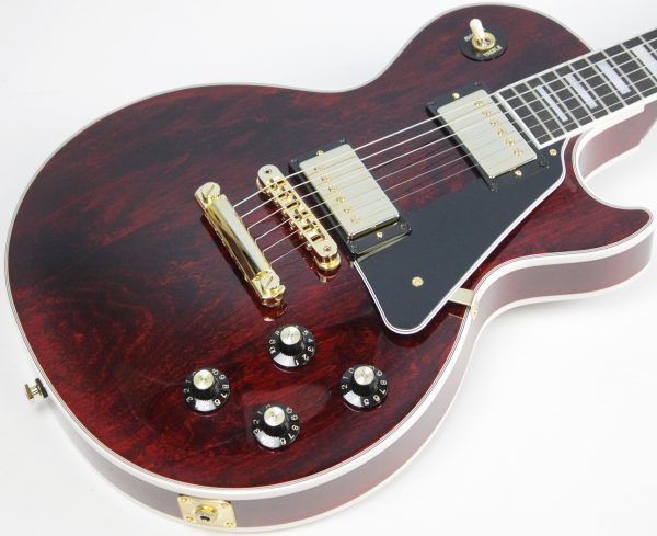 Gibson, Les Paul Custom, Les Paul Custom 70s, Gibson Les Paul Custom, Wine Red, 2025 Gibson, electric guitar, solid body guitar, mahogany body, maple top, set neck, 70s profile neck, volute neck, ebony fingerboard, nitrocellulose lacquer, dual humbuckers, gold hardware, rock guitar, blues guitar, hard rock, classic rock, premium electric guitar, USA made guitar, Gibson USA, 6 string guitar, carved maple top, wine red finish, custom series, Les Paul electric, vintage style guitar, modern classic guitar