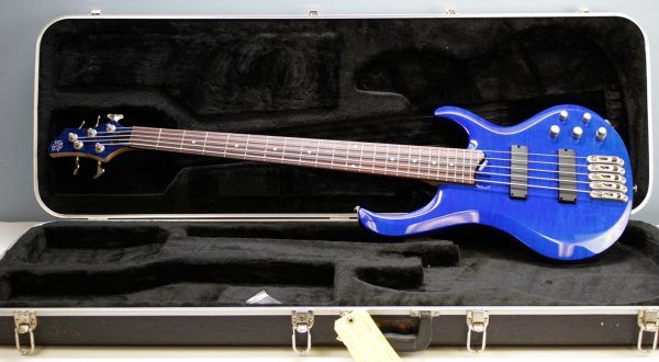 Ibanez, BTB400QM, BTB400QM-TB, Transparent Blue, 2001 Ibanez BTB400QM, 2002 Ibanez BTB400QM, Ibanez BTB bass, Ibanez bass guitar, 4-string bass, active bass, quilted maple top, basswood body, 35 inch scale, neck-through feel, BTB series, Korean made Ibanez, South Korea bass, rosewood fretboard, maple walnut neck, HH pickups, Vari-mid EQ, mono-rail bridge, blue bass guitar, transparent blue finish, extended scale bass, modern bass guitar, ergonomic bass, Ibanez Standard series, passive pickups active preamp, Gotoh tuners, BTB400QM Standard, early 2000s Ibanez bass, professional bass guitar, rock bass, metal bass, fusion bass, progressive bass