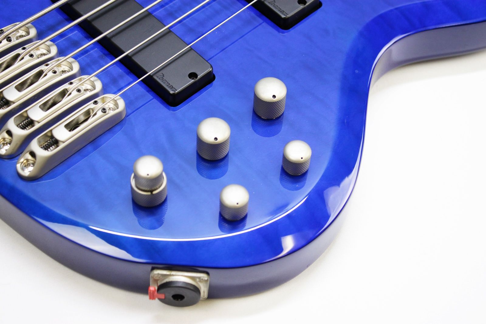 Ibanez, BTB400QM, BTB400QM-TB, Transparent Blue, 2001 Ibanez BTB400QM, 2002 Ibanez BTB400QM, Ibanez BTB bass, Ibanez bass guitar, 4-string bass, active bass, quilted maple top, basswood body, 35 inch scale, neck-through feel, BTB series, Korean made Ibanez, South Korea bass, rosewood fretboard, maple walnut neck, HH pickups, Vari-mid EQ, mono-rail bridge, blue bass guitar, transparent blue finish, extended scale bass, modern bass guitar, ergonomic bass, Ibanez Standard series, passive pickups active preamp, Gotoh tuners, BTB400QM Standard, early 2000s Ibanez bass, professional bass guitar, rock bass, metal bass, fusion bass, progressive bass